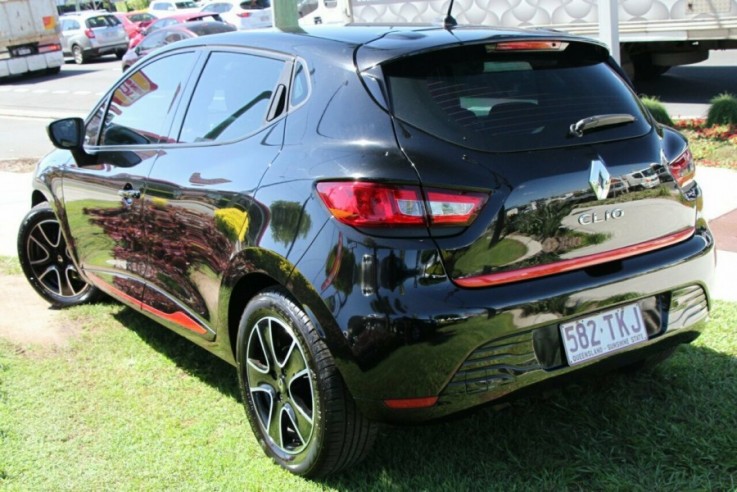 2013 Renault Clio Expression EDC