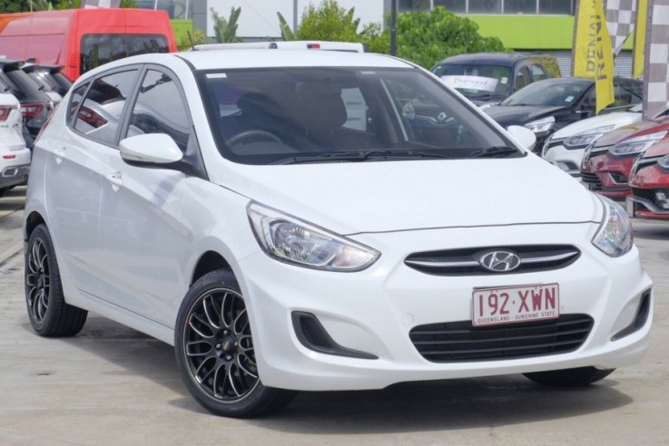 2016 Hyundai Accent Active