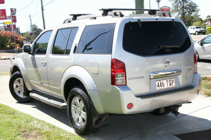 2007 Nissan Pathfinder ST-L