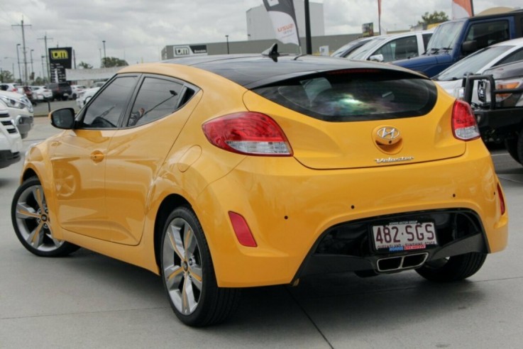 2012 Hyundai Veloster + Coupe D-CT