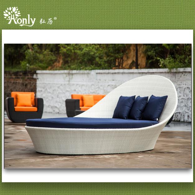 Hotel Outdoor Furniture Aluminum Rattan Daybed55