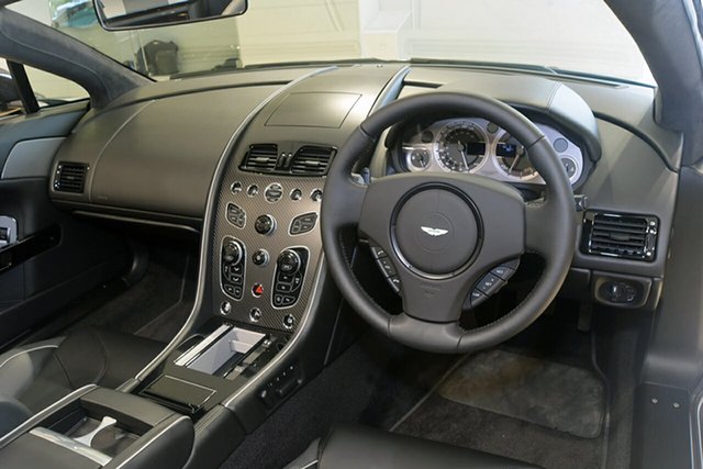 2017 Aston Martin V8 Vantage Sportshift 