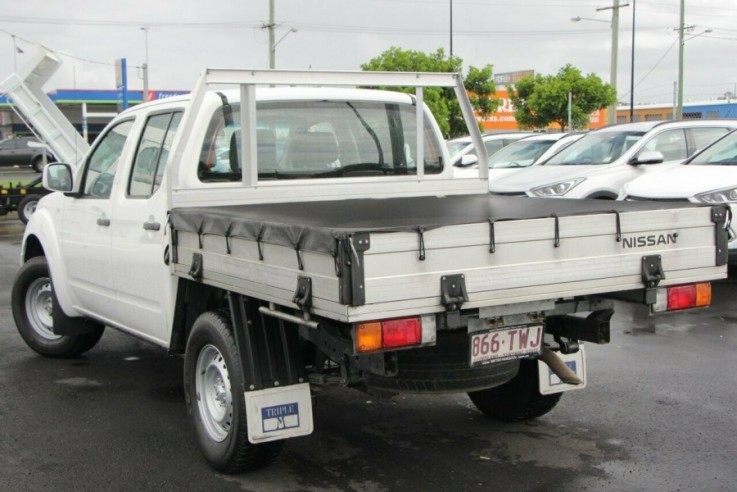 2012 Nissan Navara RX