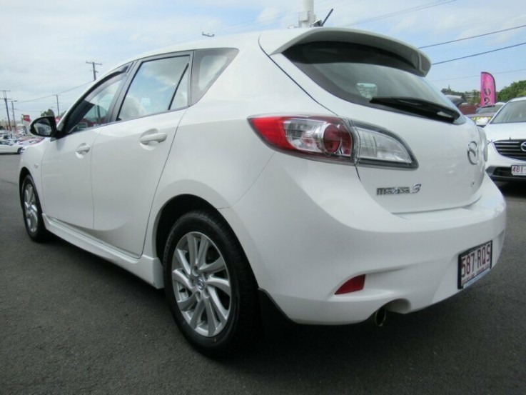 2011 MAZDA 3 MAXX SPORT HATCHBACK (WHITE