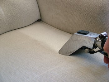 UPHOLSTERY STEAM CLEANING SERVICES IN MELBOURNE