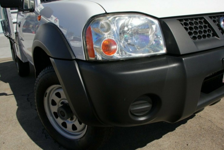 2012 Nissan Navara DX