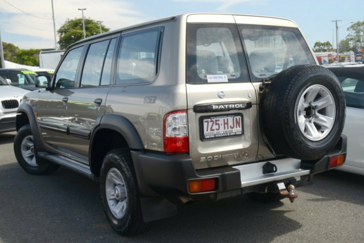 2003 Nissan Patrol ST