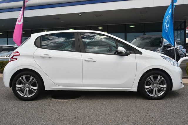 2014 Peugeot 208 Active Hatchback