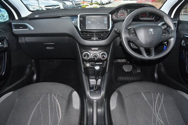 2014 Peugeot 208 Active Hatchback