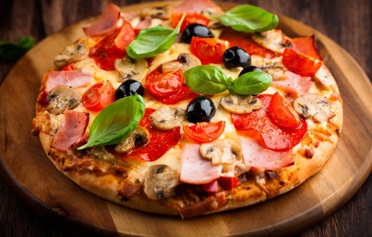 Hungry ?? Get 5% Off @ Nona Pizzeria