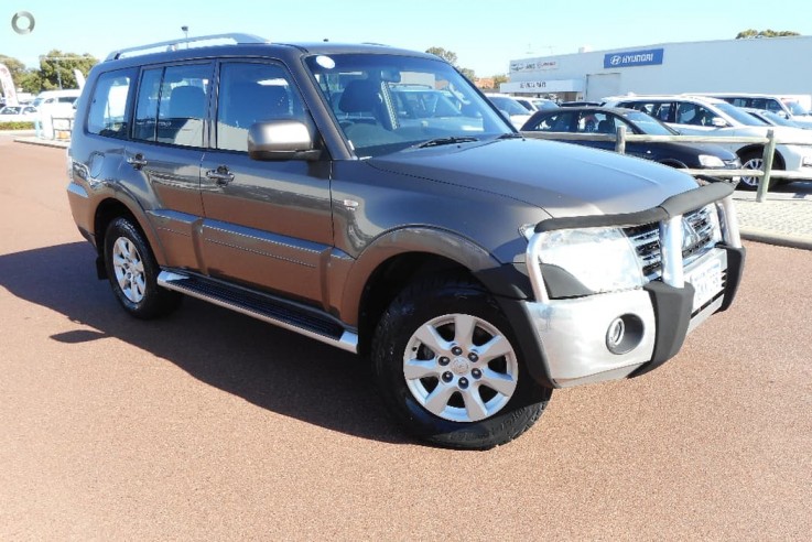 2009 Mitsubishi Pajero GLS