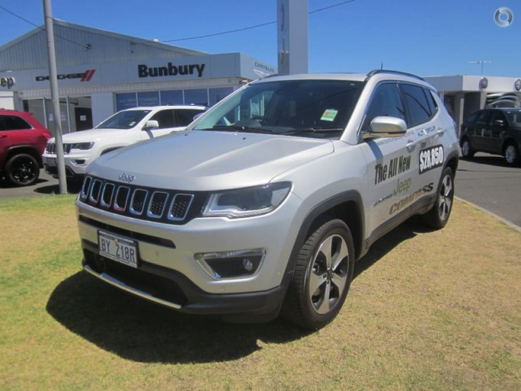 2017 Jeep Compass Limited M6