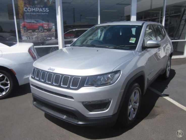 2017 Jeep Compass Sport M6