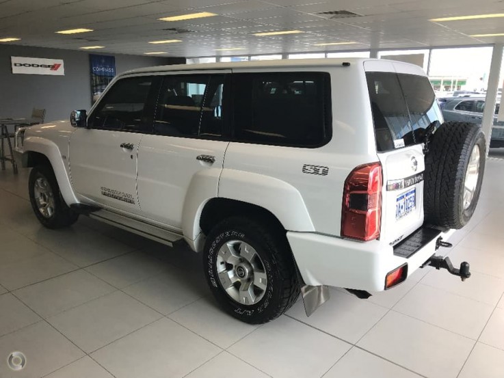 2012 Nissan Patrol ST GU 8