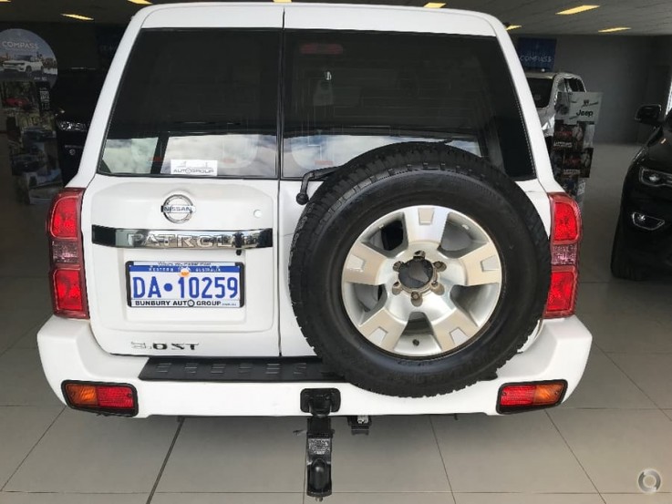 2012 Nissan Patrol ST GU 8