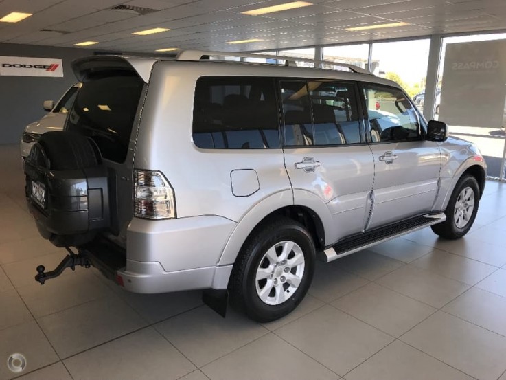 2011 Mitsubishi Pajero GLS NT