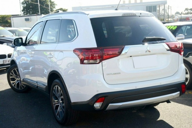 2016 Mitsubishi Outlander LS 2WD