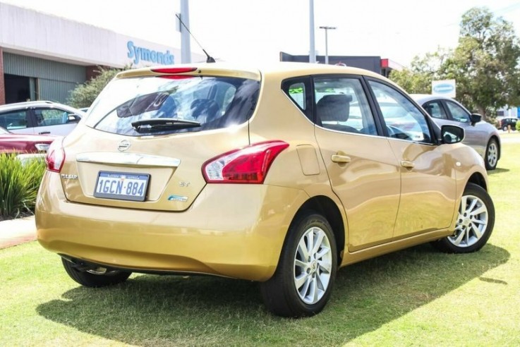  Nissan Pulsar 2014 St Hatchback