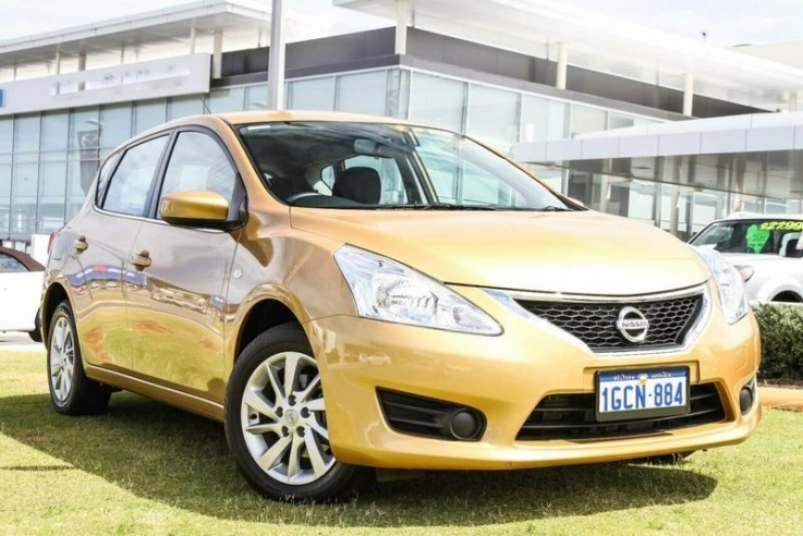  Nissan Pulsar 2014 St Hatchback