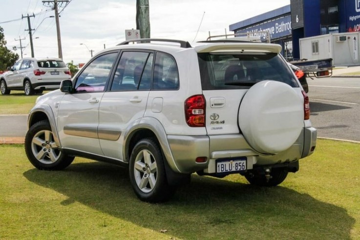 Toyota Rav4 Cruiser Wagon 2003 