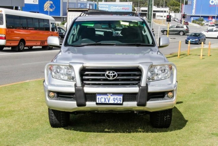 Toyota Landcruiser Gxl Wagon 2008 