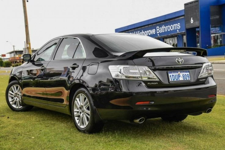      Toyota Aurion Touring Sedan 2011