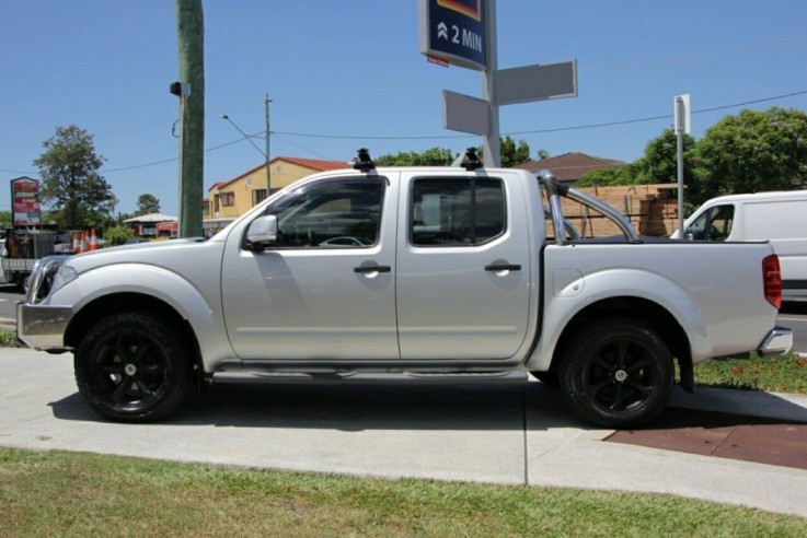 2014 Nissan Navara ST