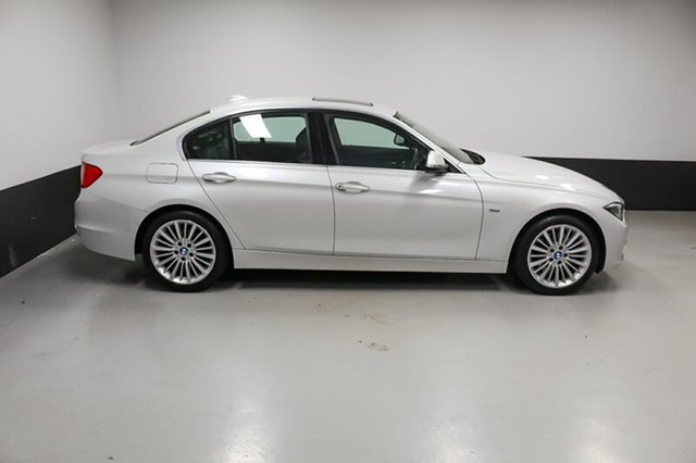 2013 BMW 328I Luxury Line Sedan