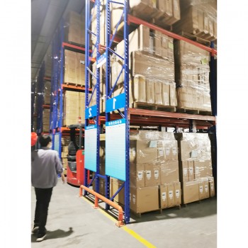 Warehouse Shelves Heavy Duty Pallet Racking92