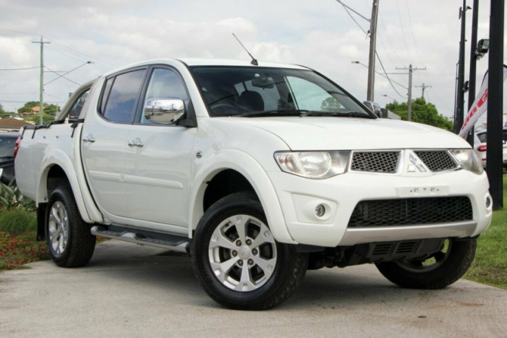 2013 Mitsubishi Triton GLX-R Double Cab