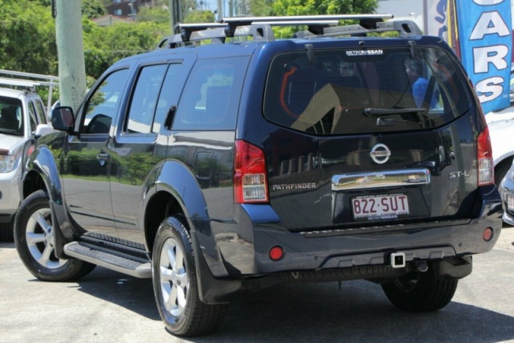 2012 Nissan Pathfinder ST-L