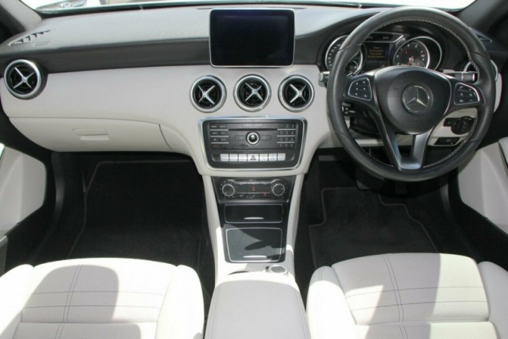 2015 Mercedes-Benz A200 D-CT