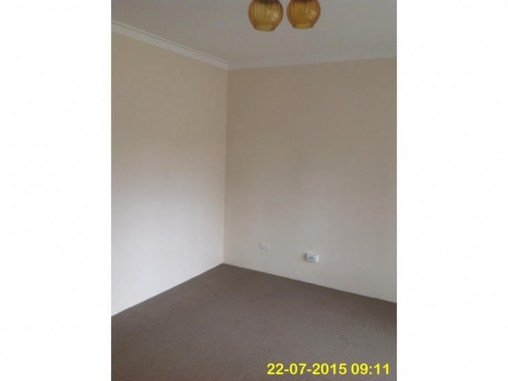 7/4 Robinson Street,Fremantle $300weekly