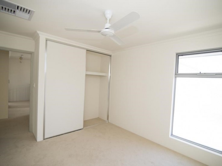  4/8 Bridges Road, Melville $590 Weekly 