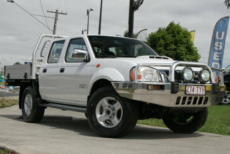 2014 Nissan Navara ST-R