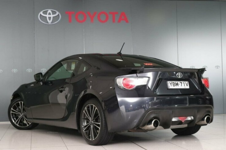 2013 Toyota 86 GT Coupe (Tornado Grey)