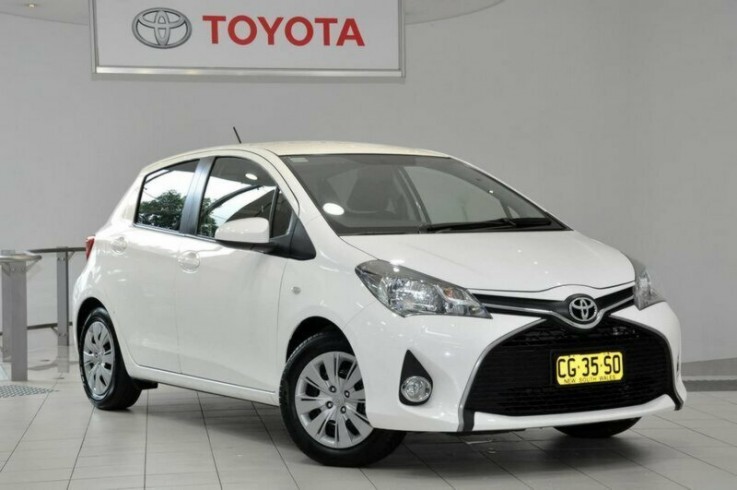 2016 Toyota Yaris SX Hatchback (Glacier 