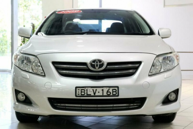 2009 Toyota Corolla Ultima Sedan (Silver