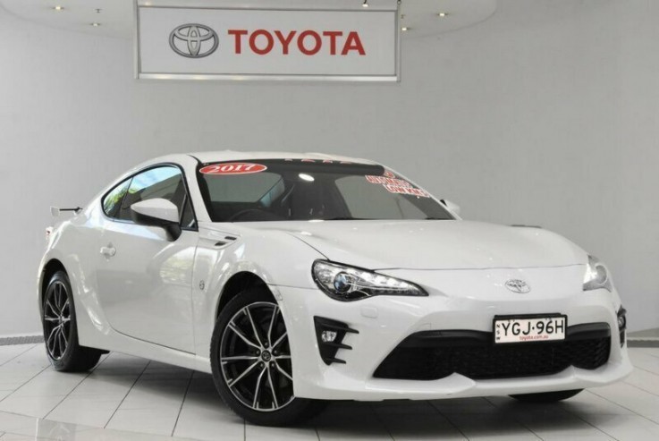 2017 Toyota 86 GTS Coupe (White Liquid)