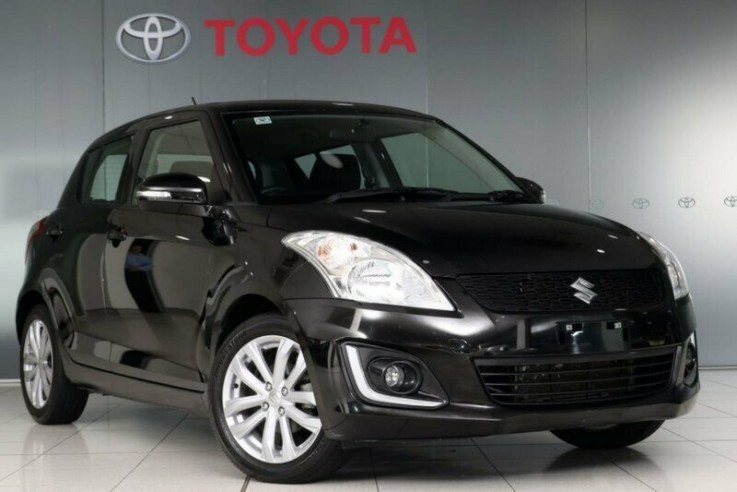 2016 Suzuki Swift GL Navigator Hatchback