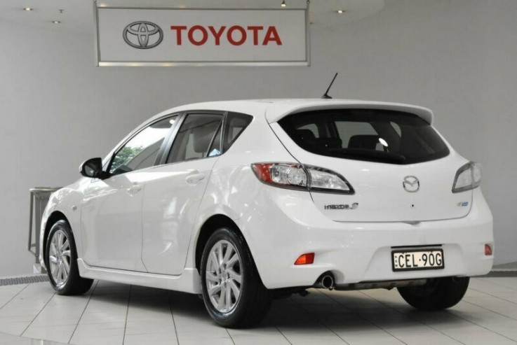 2011 Mazda 3 SP20 Skyactiv Hatchback (Wh