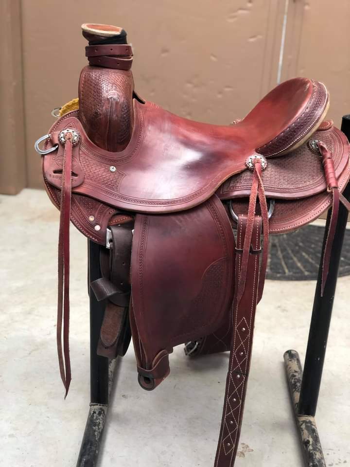 Saddle