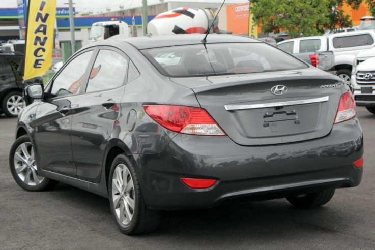 2012 HYUNDAI ACCENT RB PREMIUM