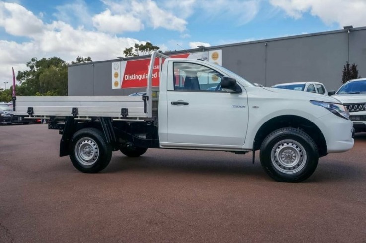 2017 Mitsubishi Triton Glx Cab Chassis (