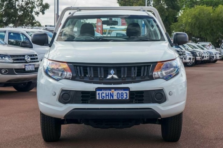 2017 Mitsubishi Triton Glx Cab Chassis (