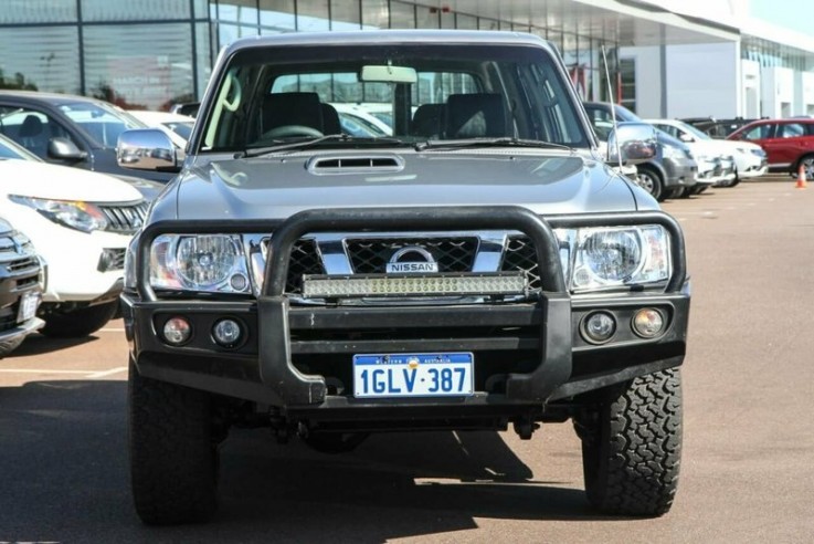 2010 Nissan Patrol St Wagon (Silver)