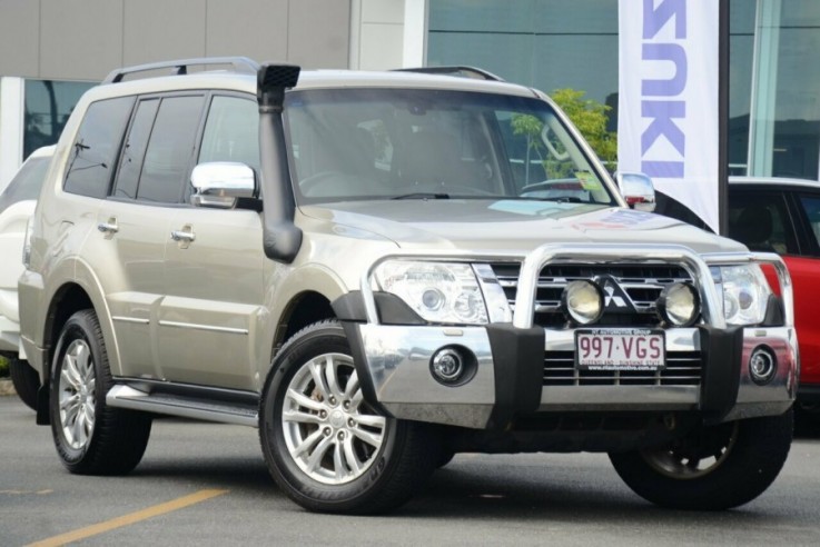 2012 Mitsubishi Pajero Exceed