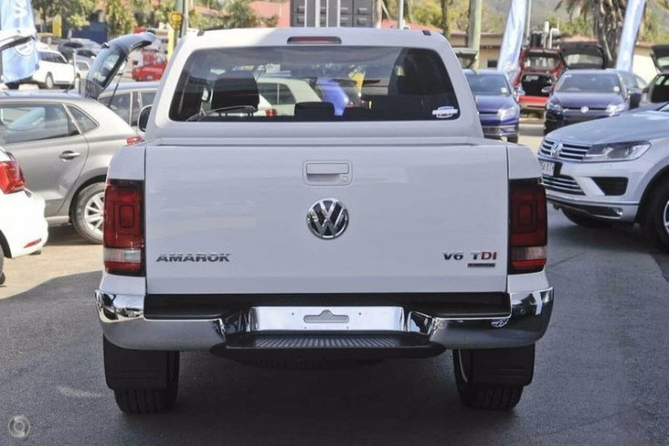 2018 Volkswagen Amarok (Candy White)