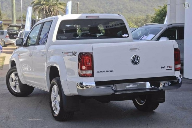 2018 Volkswagen Amarok (Candy White)