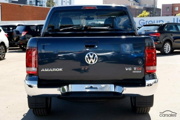 2018 Volkswagen Amarok (Starlight Blue)